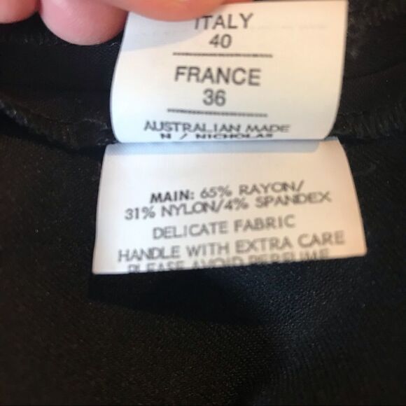 NICHOLAS Flare Crop Top Sleeveless Knit Layered High Low Black Size 4 New - Picture 12 of 16